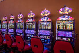 Permainan Dragon Tiger, Sic Bo, dan Roulette dalam jadwal undian ratupoker88